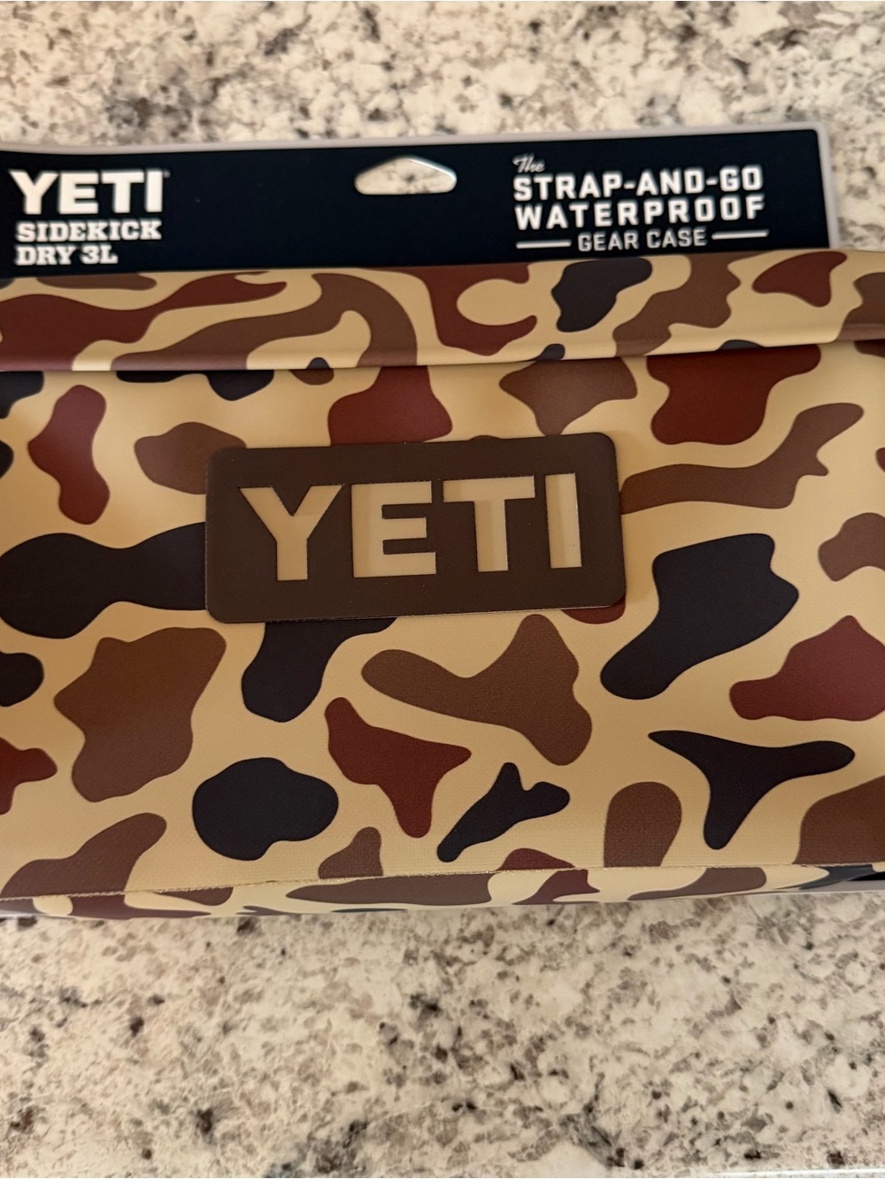 YETI Sidekick Wetlands Camo Dry 3L Waterproof Gear Case (NWT)